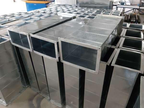 Dutos TDC em chapa galvanizada na fábrica